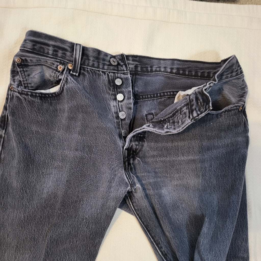 Men's Levi's Button Down